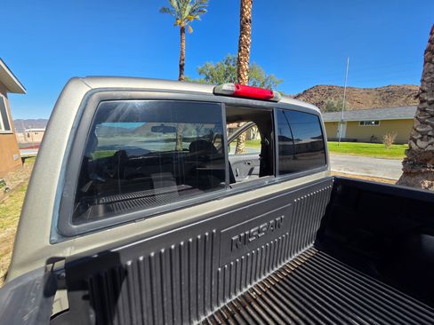 Used 2003 Nissan Frontier XE image 27