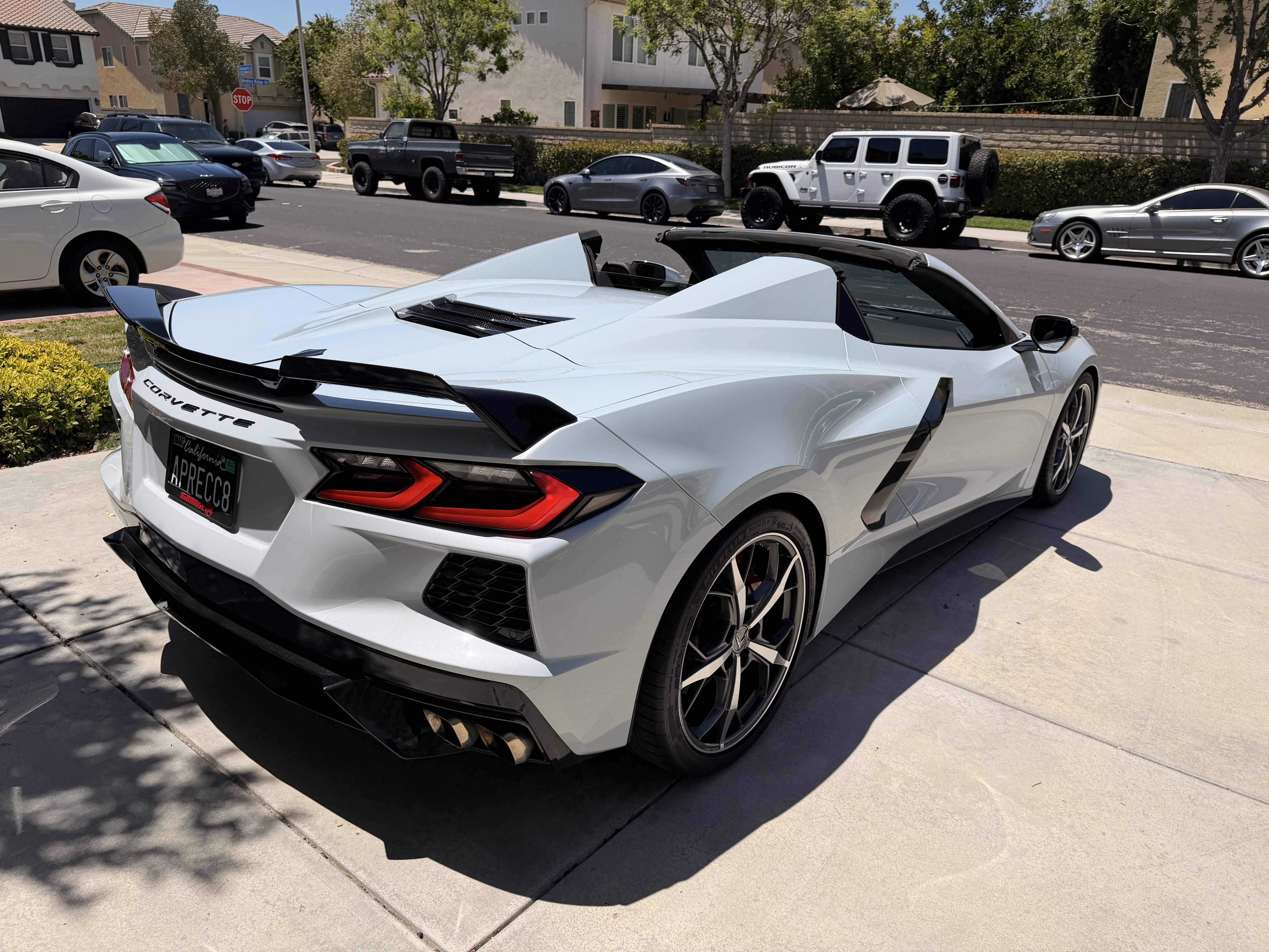 Used 2021 Chevrolet Corvette Stingray Premium Conv w/ Z51 Performance Package RWD image 5