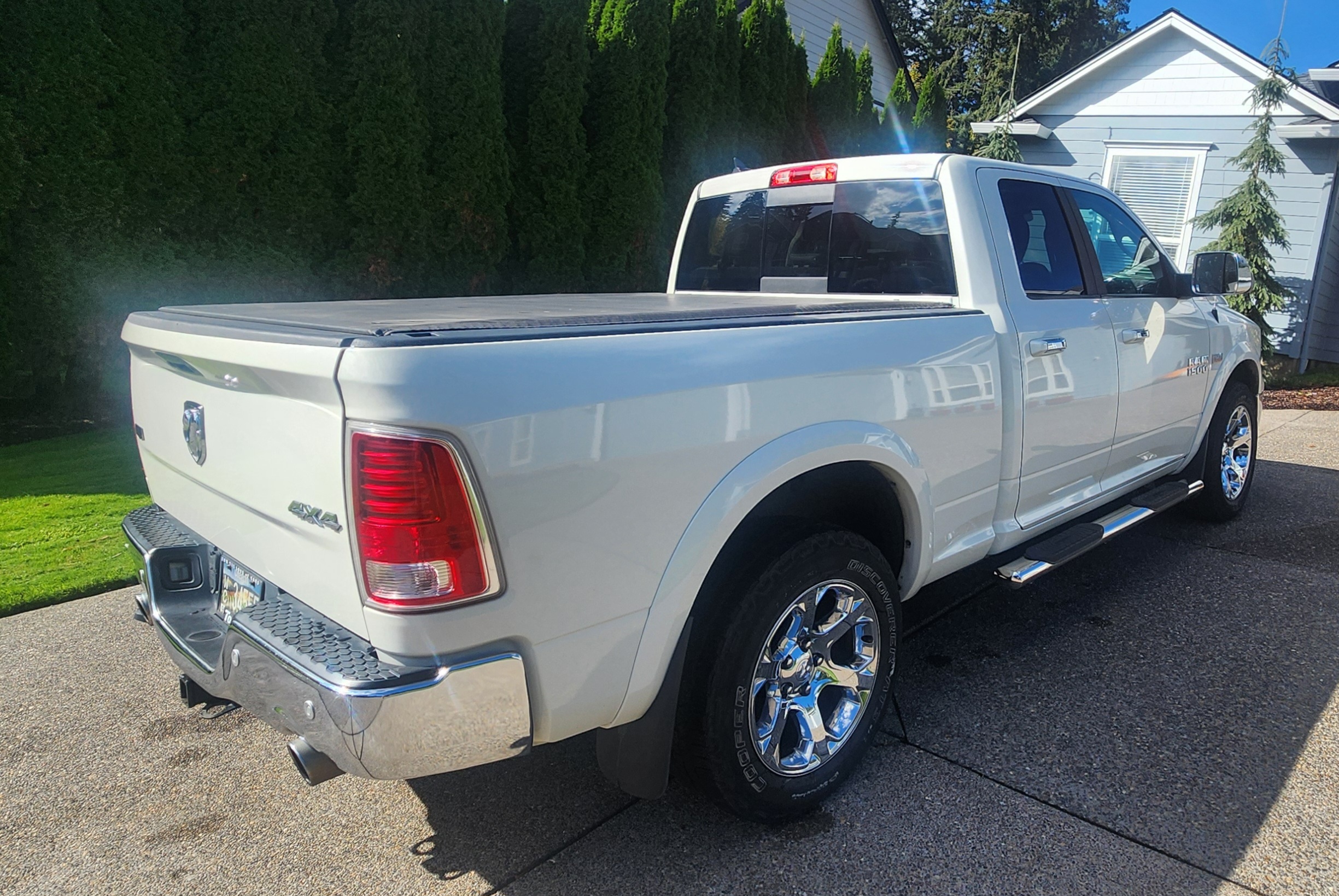 Used 2017 RAM 1500 Laramie w/ Convenience Group AWD/4WD image 15