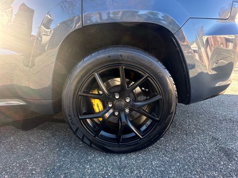 Used 2019 Jeep Grand Cherokee Trackhawk image 14