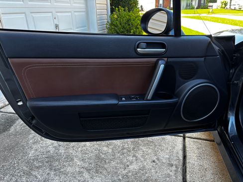 Used 2014 MAZDA MX-5 Miata Grand Touring w/ Premium Package RWD image 16