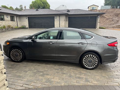 Used 2018 Ford Fusion Titanium image 16