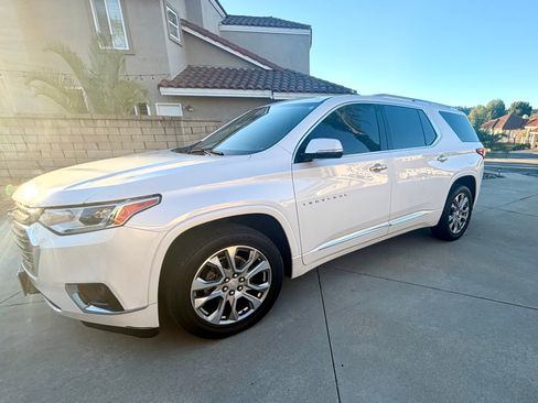 Used 2018 Chevrolet Traverse Premier w/ Driver Confidence II Package image 1