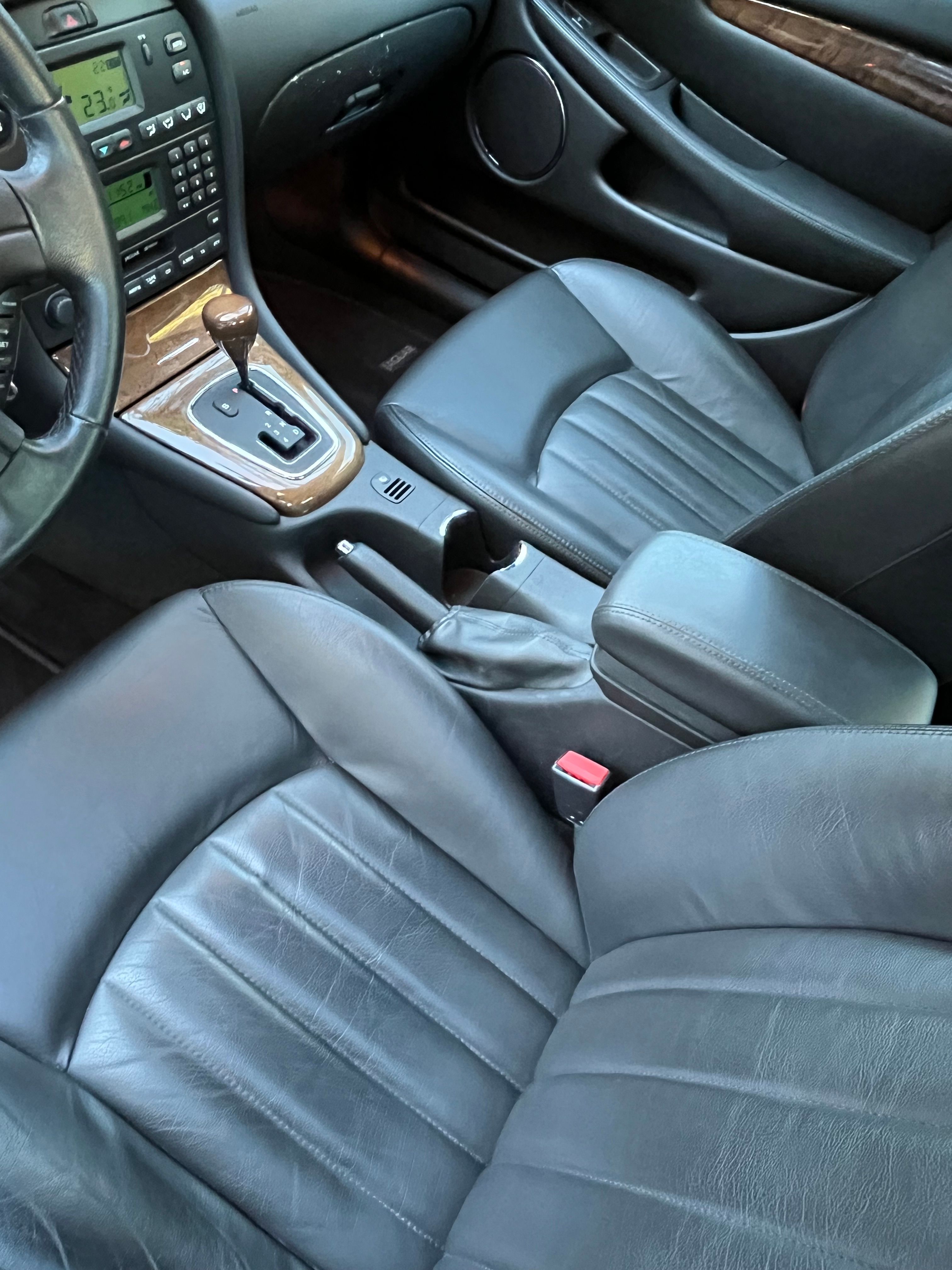 Used 2002 Jaguar X-TYPE 2.5 AWD/4WD image 26