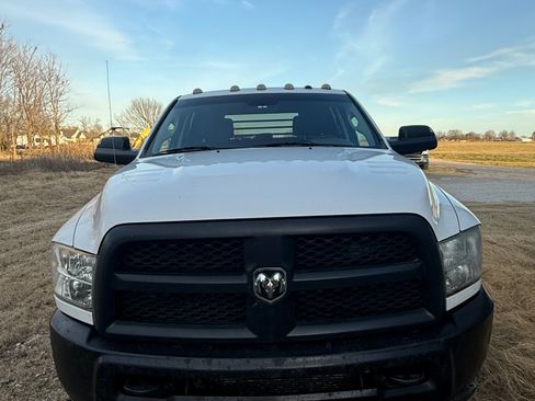 Used 2015 RAM 3500 Tradesman w/ Max Tow Package image 5