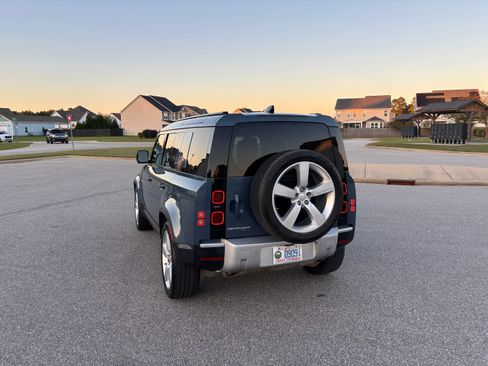 Used 2020 Land Rover Defender 110 HSE image 4