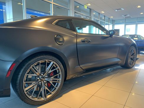 Used 2024 Chevrolet Camaro ZL1 image 4