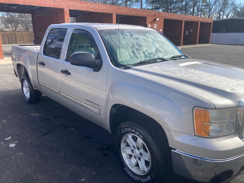 Used 2008 GMC Sierra 1500 SLE w/ Power Pack Plus image 2