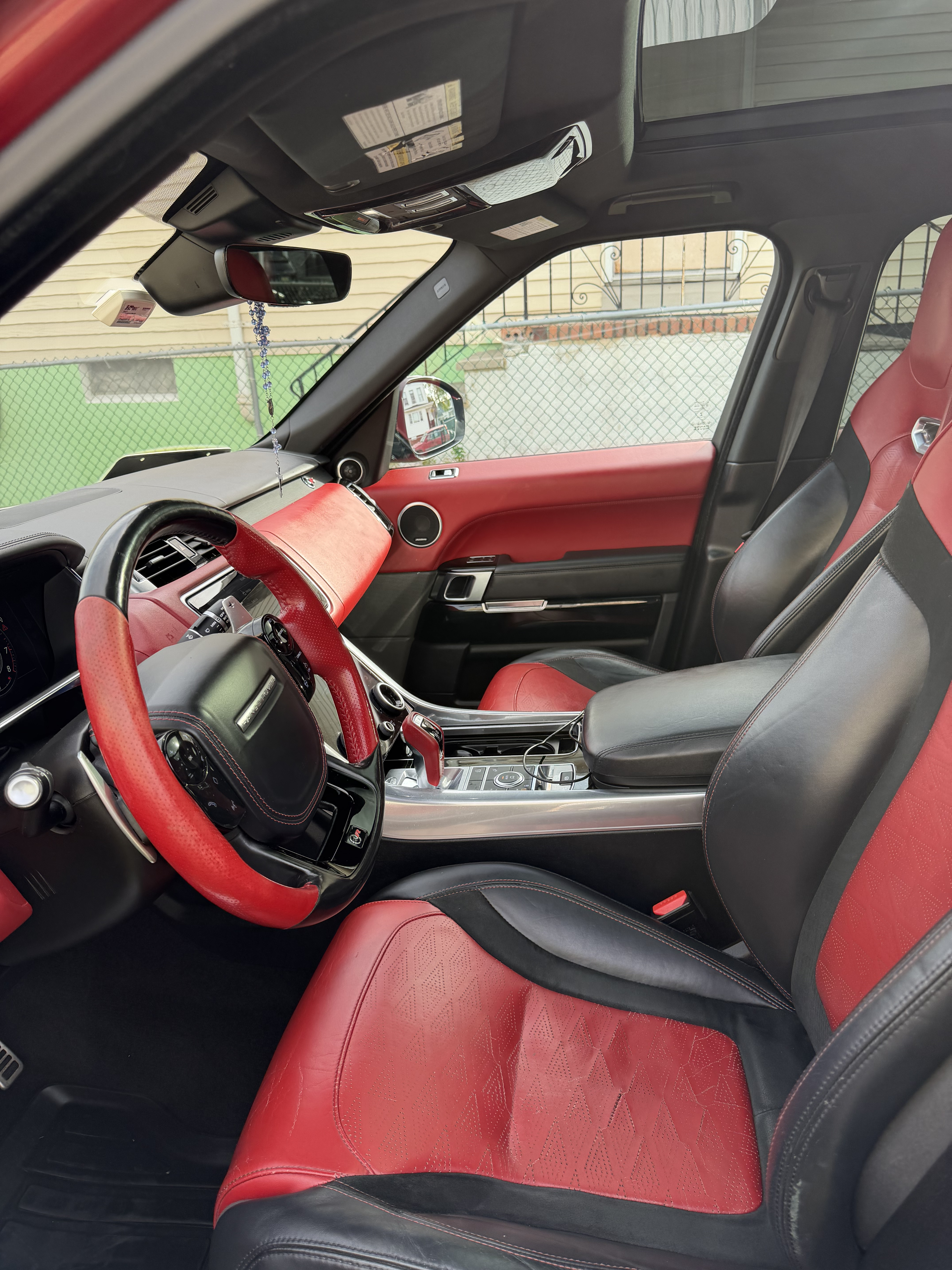Used 2019 Land Rover Range Rover Sport SVR AWD/4WD image 9