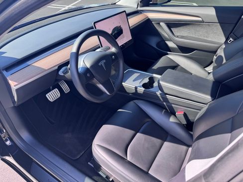 Used 2023 Tesla Model 3 Performance image 15