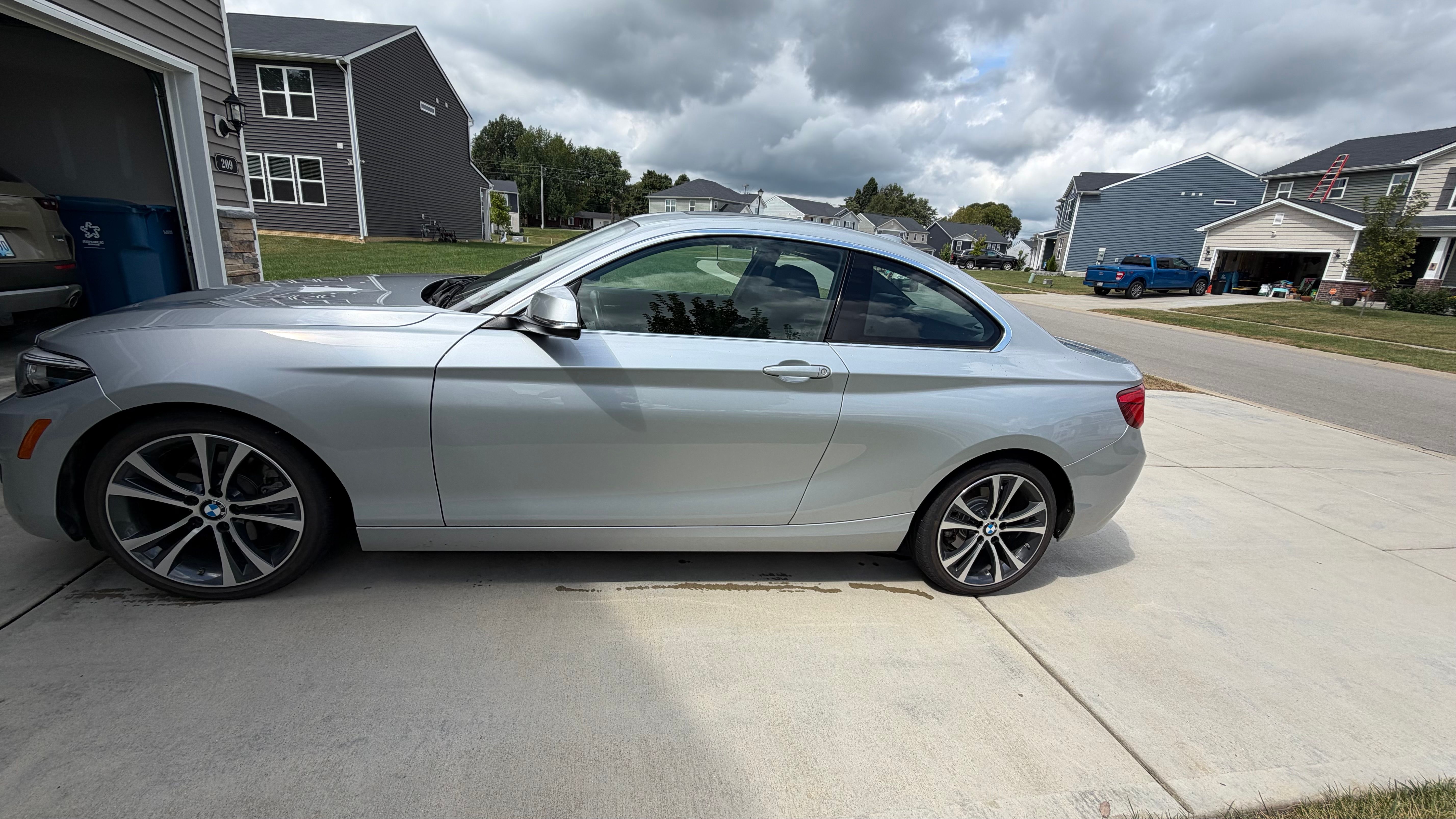 Used 2018 BMW 230i xDrive Coupe AWD/4WD image 2