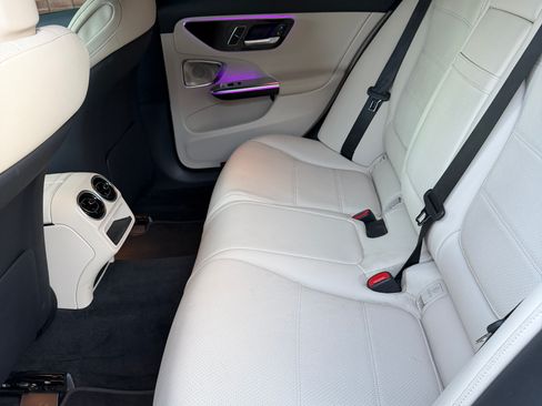 Used 2023 Mercedes-Benz C 300 Sedan image 6