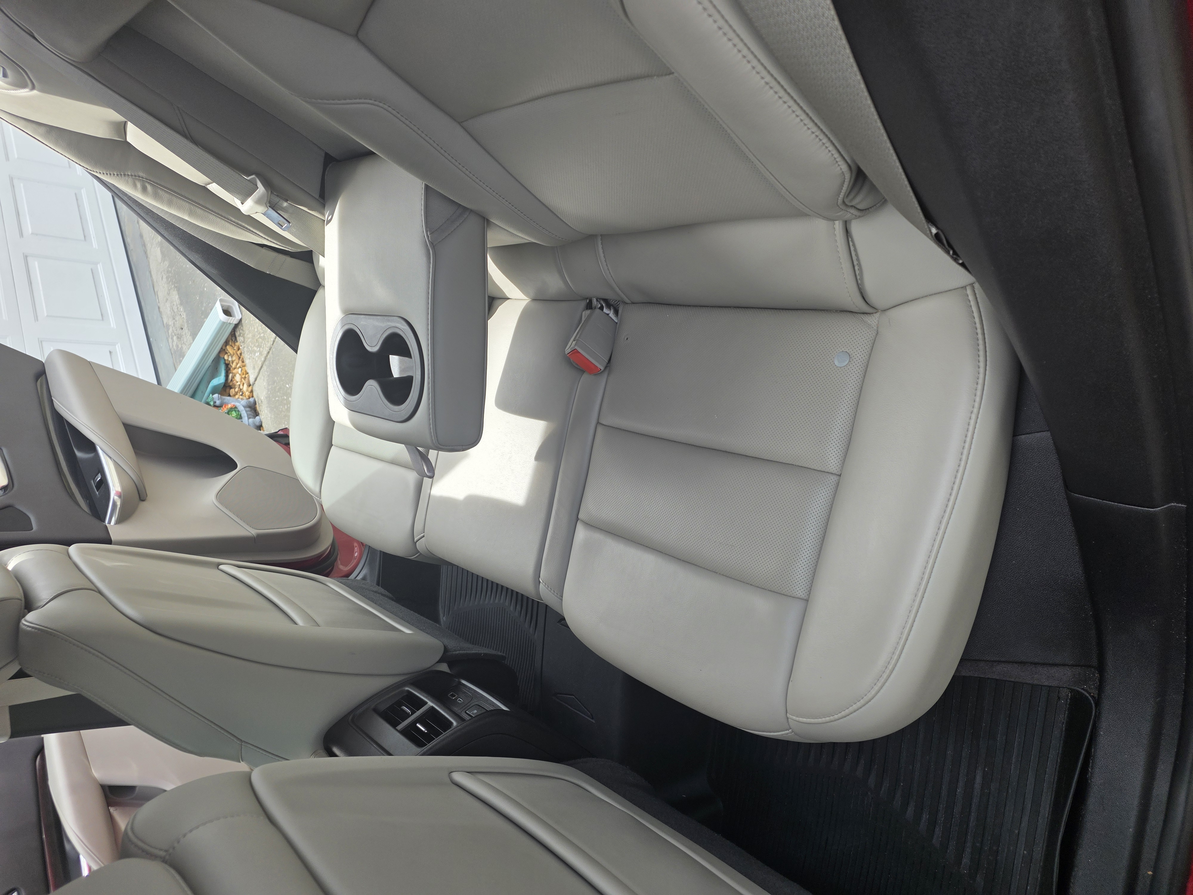 Used 2019 Cadillac XT4 Premium Luxury FWD image 16