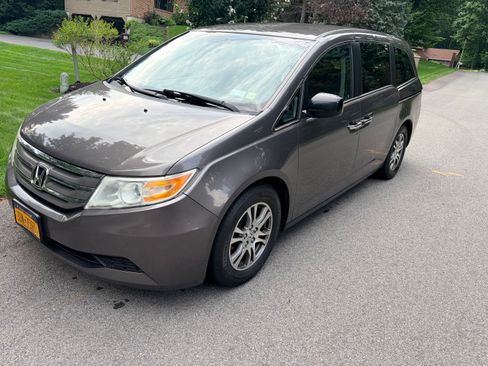 Used 2011 Honda Odyssey EX image 5
