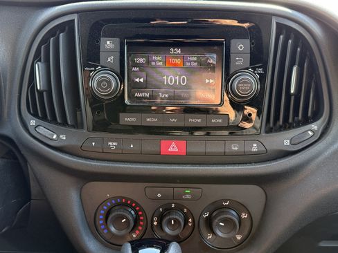 Used 2021 RAM ProMaster City Tradesman SLT image 12