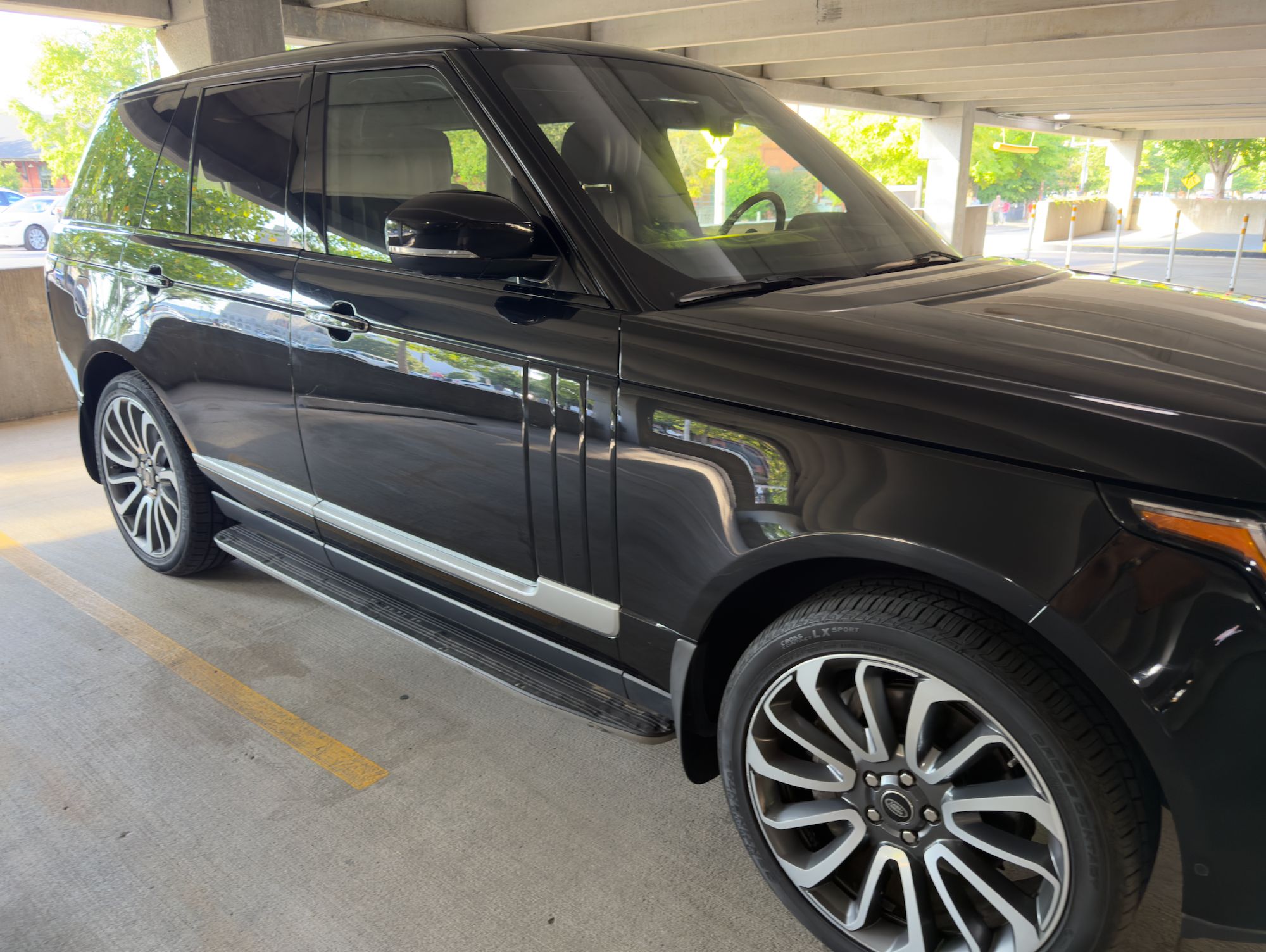 Used 2014 Land Rover Range Rover Autobiography AWD/4WD image 6