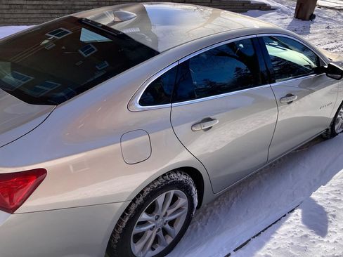Used 2016 Chevrolet Malibu LT image 12