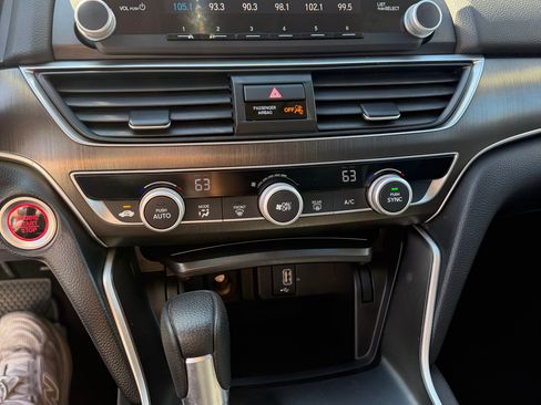 Used 2019 Honda Accord LX image 9