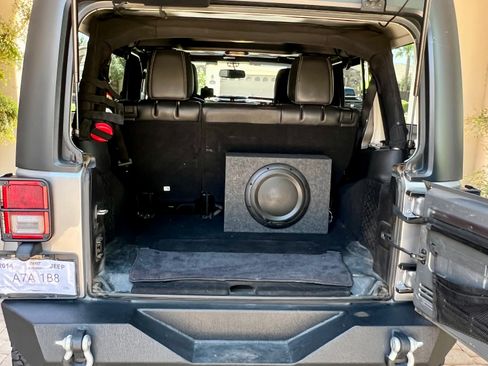Used 2014 Jeep Wrangler Unlimited Sport AWD/4WD image 5