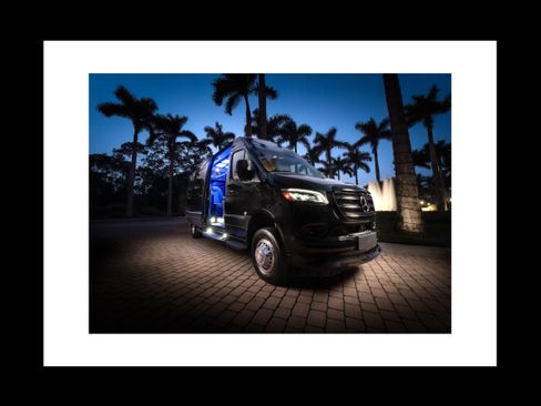 Used 2023 Mercedes-Benz Sprinter 3500 image 2