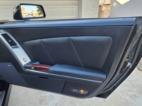 Used 2008 Cadillac XLR image 18