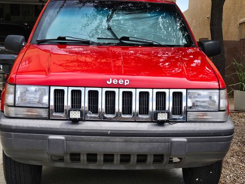 Used 1995 Jeep Grand Cherokee Laredo image 2