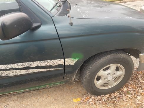 Used 1996 Toyota Tacoma 2WD Regular Cab image 6