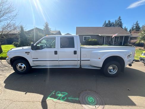Used 2002 Ford F350 4x4 Crew Cab DRW Super Duty image 2