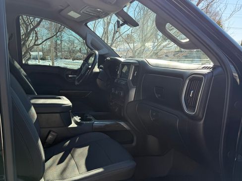 Used 2019 Chevrolet Silverado 1500 LT Trail Boss image 8