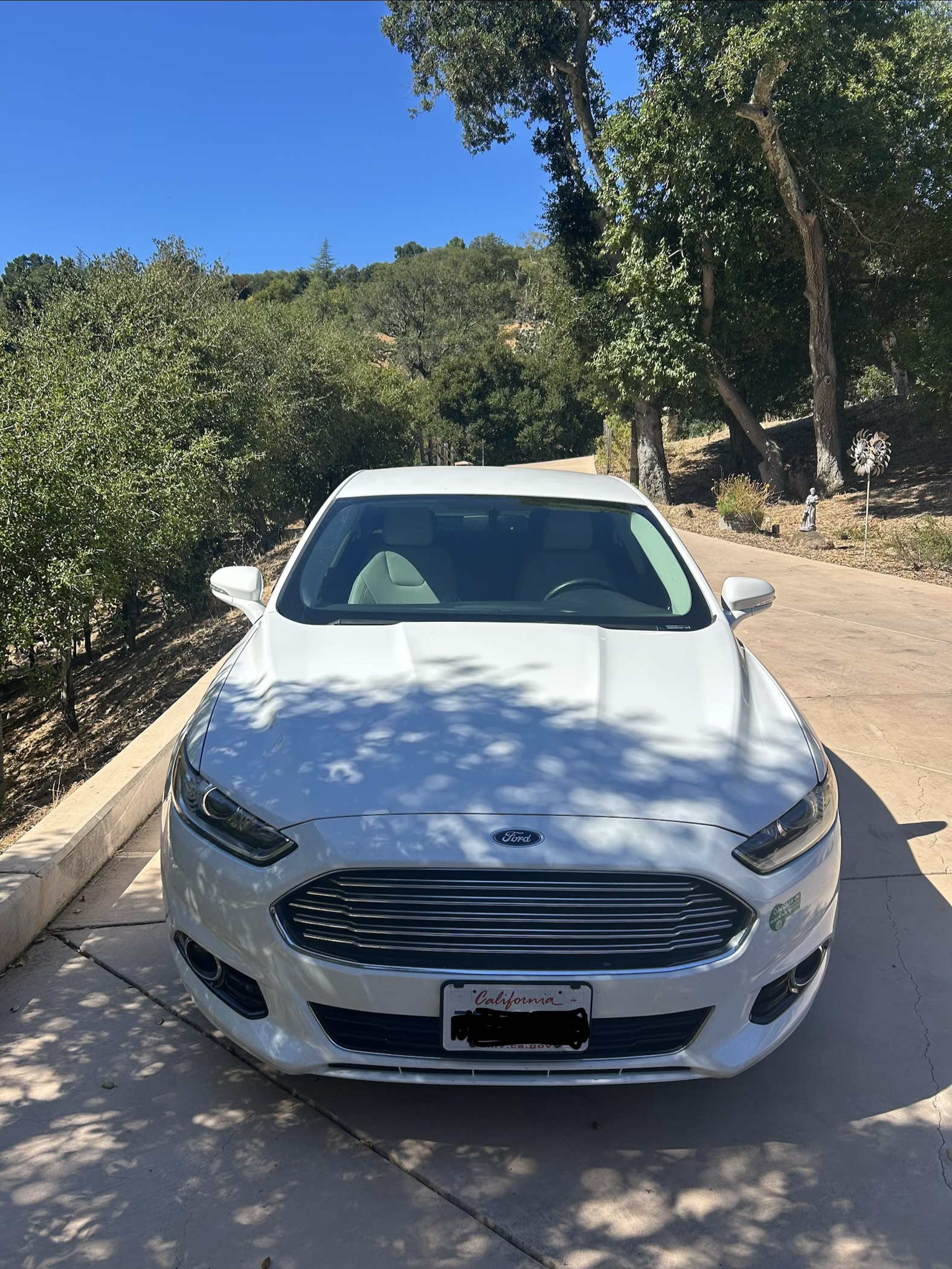 Used 2016 Ford Fusion Energi Titanium FWD image 2