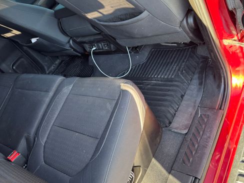 Used 2019 Chevrolet Silverado 1500 LT w/ Texas Edition image 9