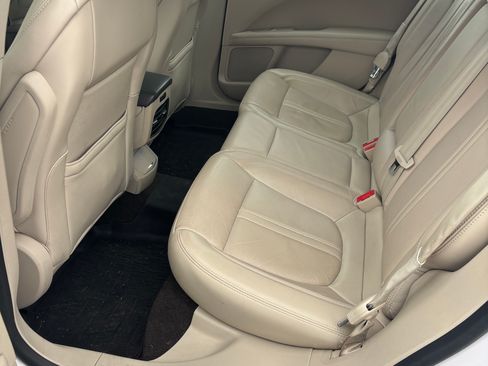 Used 2019 Lincoln MKZ Reserve AWD/4WD image 17