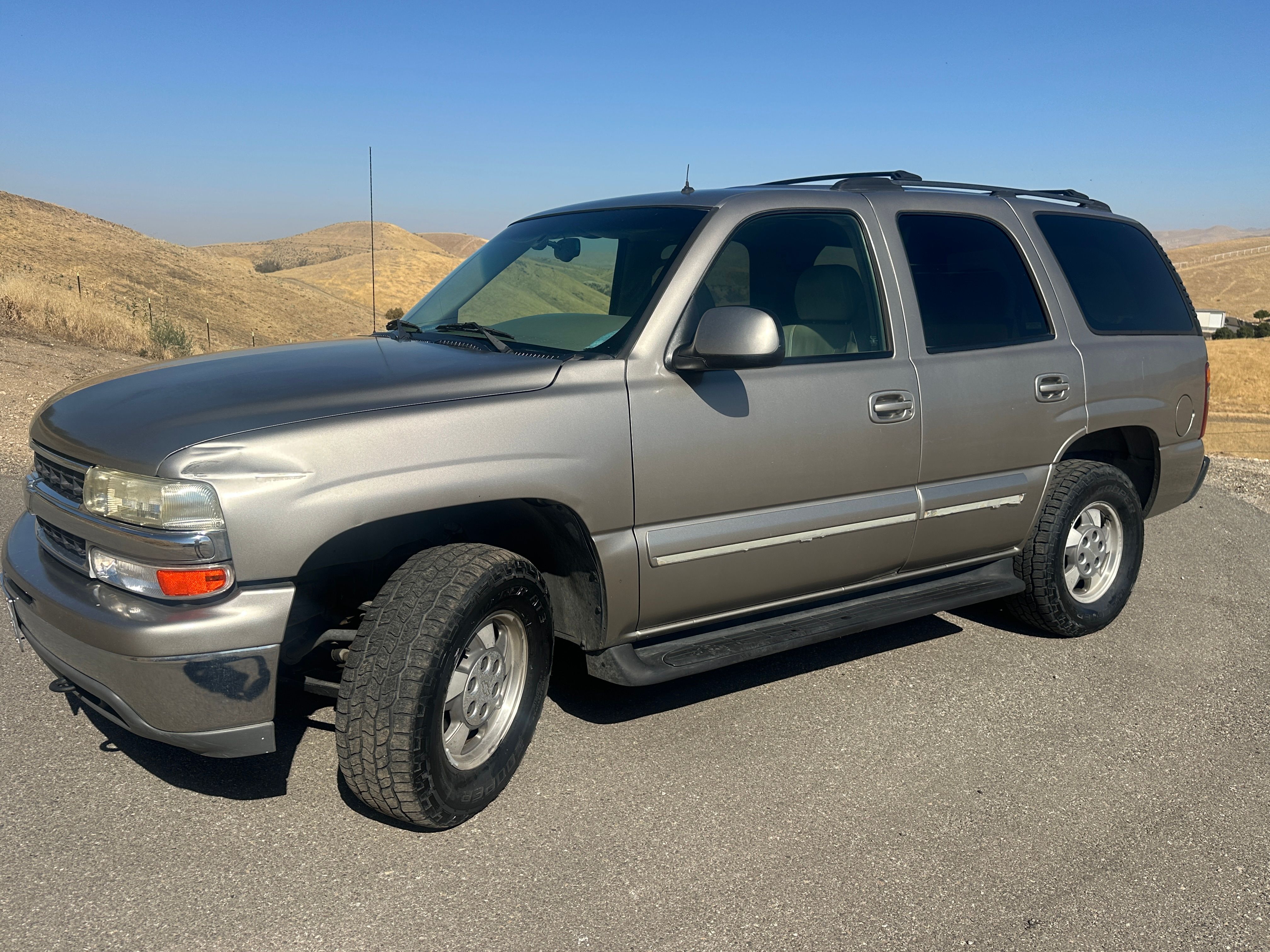 Used 2002 Chevrolet Tahoe LT AWD/4WD image 1
