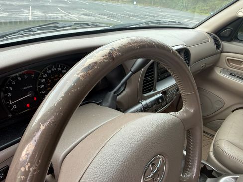 Used 2006 Toyota Sequoia Limited AWD/4WD image 12