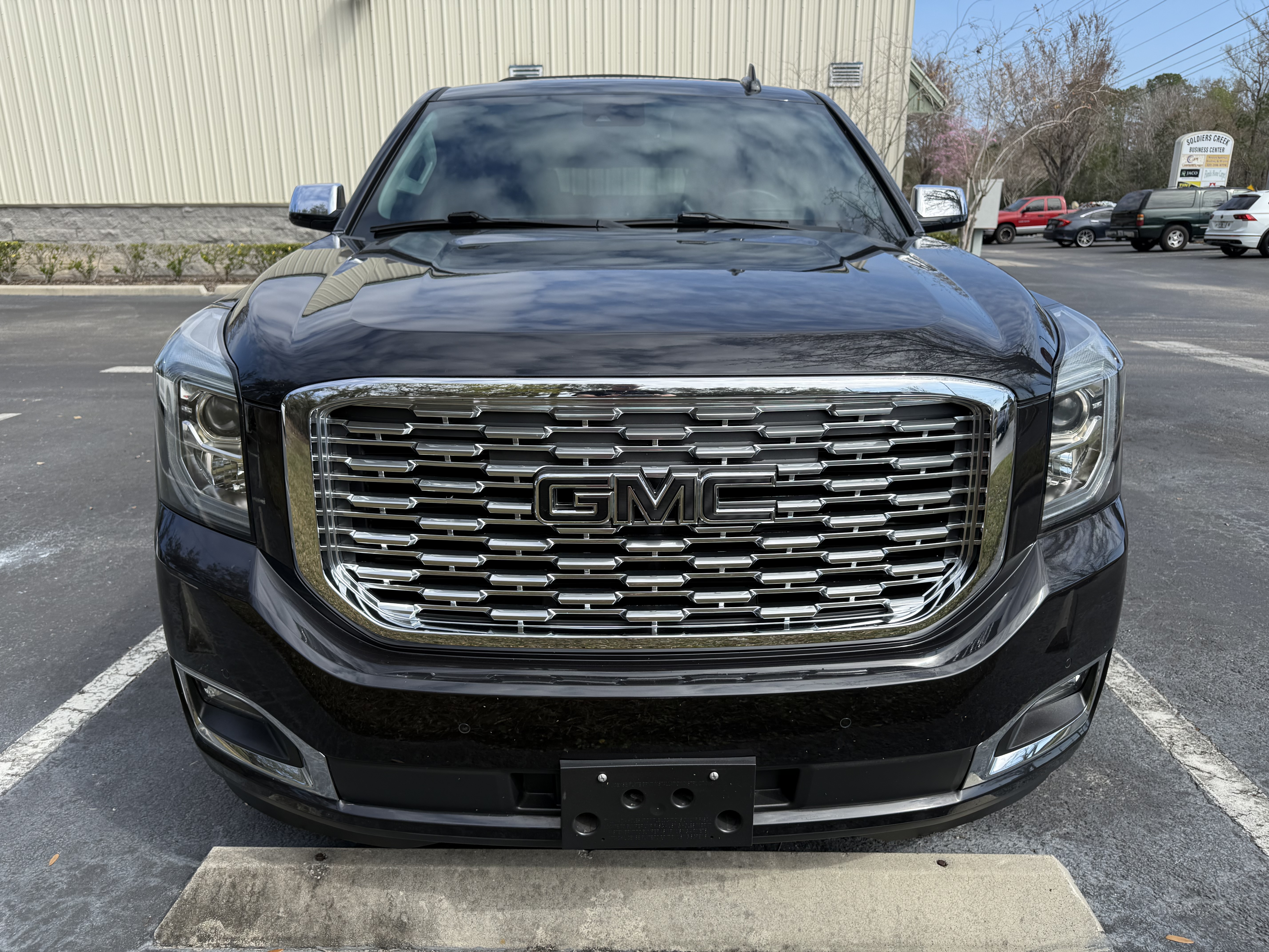 Used 2020 GMC Yukon XL Denali w/ Denali Ultimate Package AWD/4WD image 7