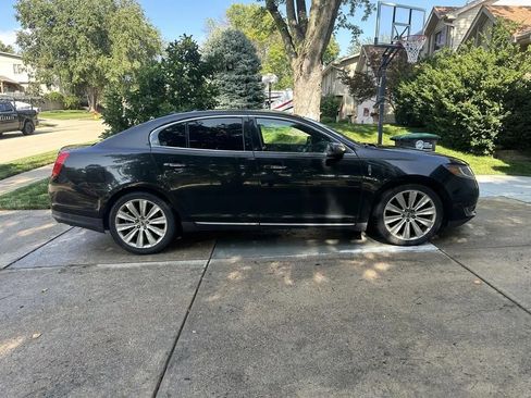 Used 2013 Lincoln MKS AWD image 9