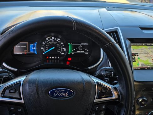 Used 2015 Ford Edge SEL w/ Equipment Group 201A image 13