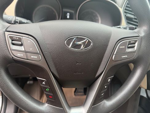 Used 2017 Hyundai Santa Fe Sport FWD image 14