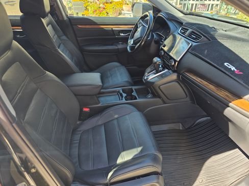 Used 2017 Honda CR-V Touring image 21