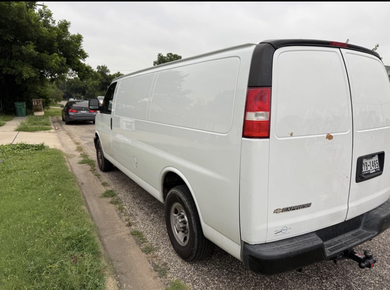 Used 2021 Chevrolet Express 2500 Extended w/ Communications Package RWD image 2