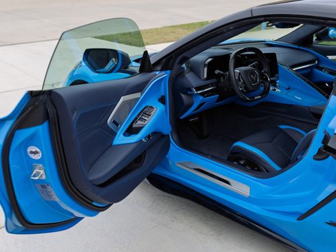 Used 2025 Chevrolet Corvette Z06 image 13
