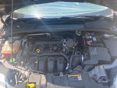 Used 2013 Ford Focus SE FWD image 9