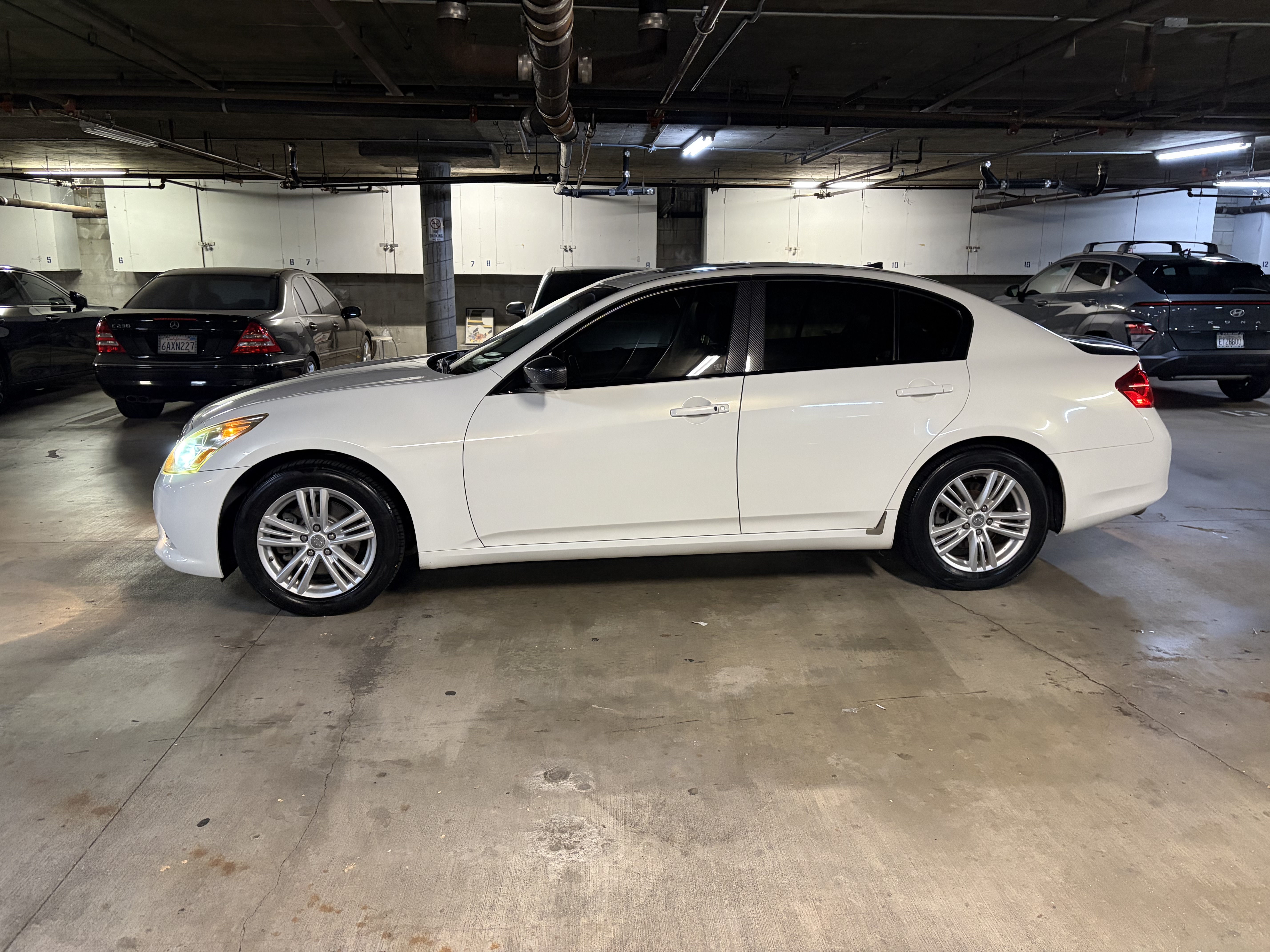 Used 2012 INFINITI G25 Journey RWD image 21