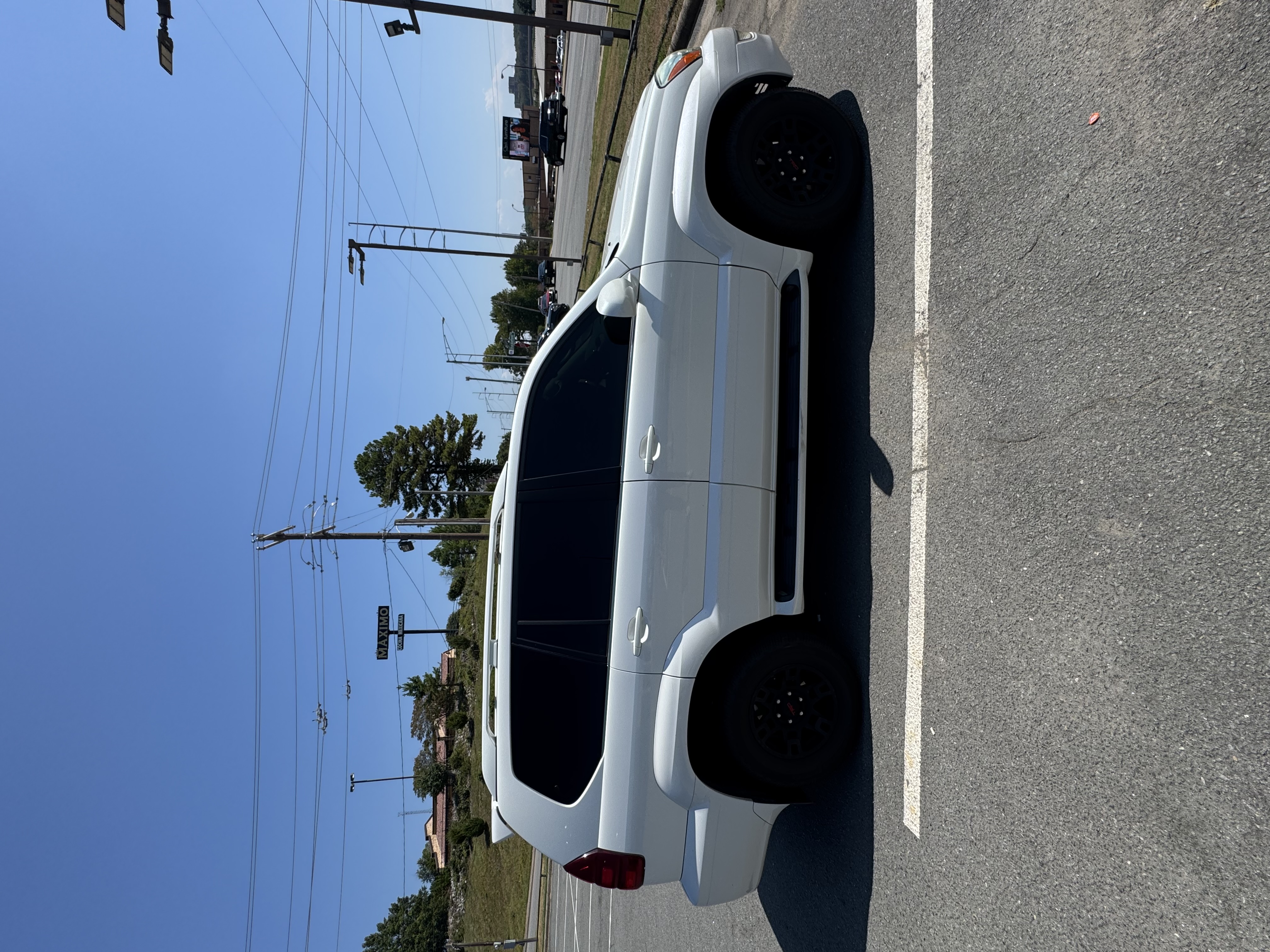Used 2004 Lexus GX 470 AWD/4WD image 1