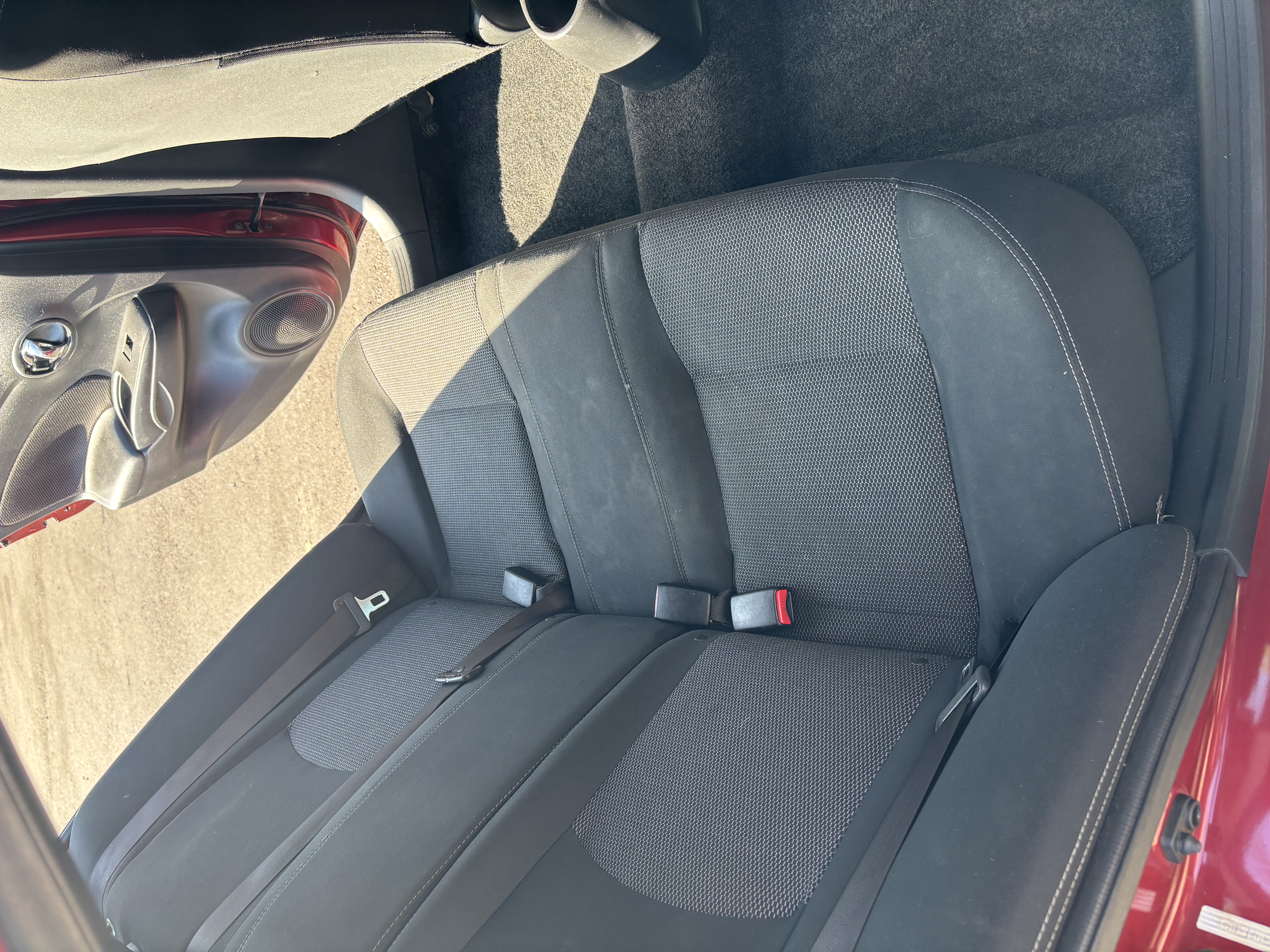 Used 2018 Nissan Versa SV FWD image 10