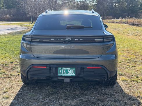 Used 2024 Porsche Macan 4 Electric image 5