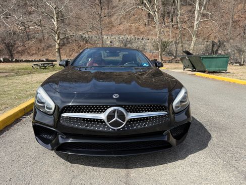 Used 2018 Mercedes-Benz SL 550 image 17