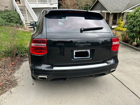 Used 2009 Porsche Cayenne image 2