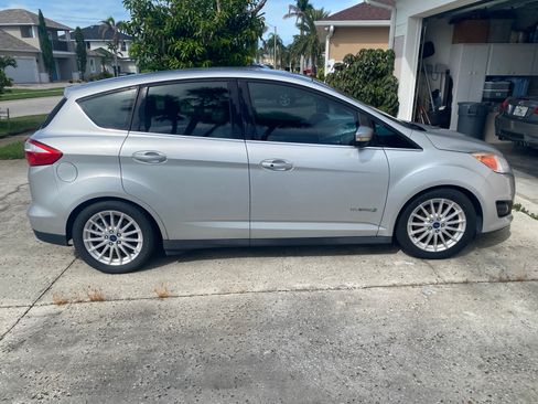 Used 2015 Ford C-MAX SEL w/ Equipment Group 302A FWD image 1