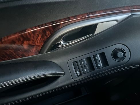 Used 2012 Buick LaCrosse Leather FWD image 12